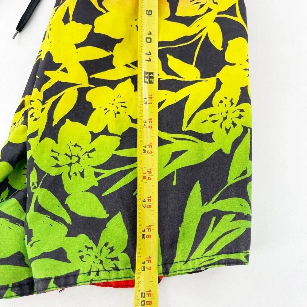 Hang 10 Hawaiian Floral Gradient Mens Board Shorts Medium Surf Colorful Rainbow‎